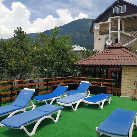 U Ruslana Guest House Gagra Exterior photo